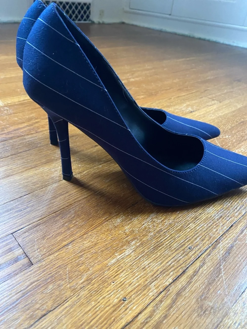 Lulus chic pointed